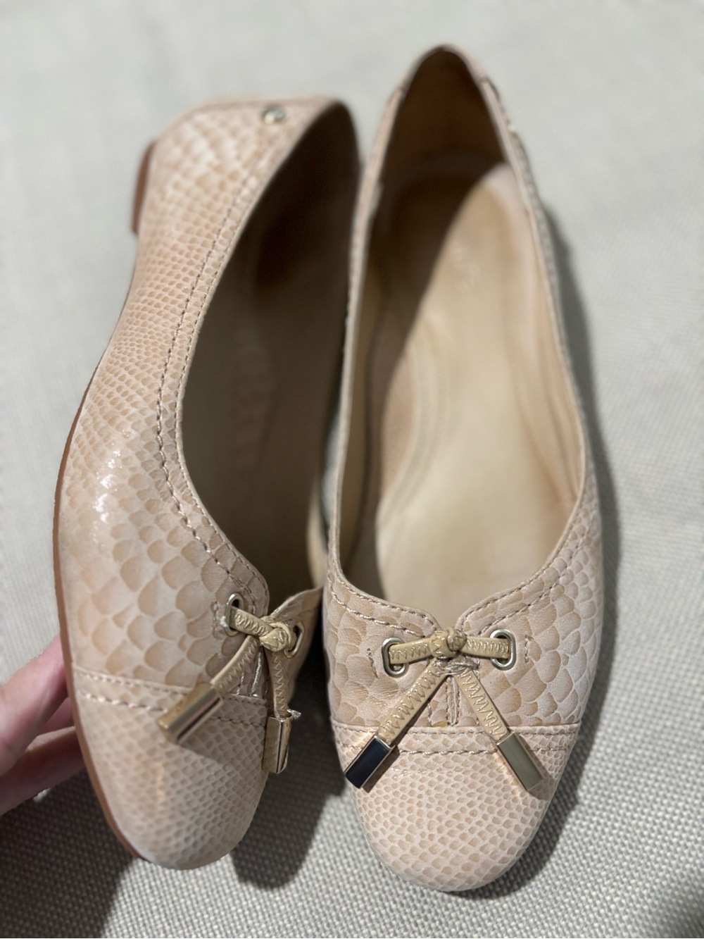 Nurture 6 1/2M Neutral Snake-Textured Ballet Flats with Bow Detail